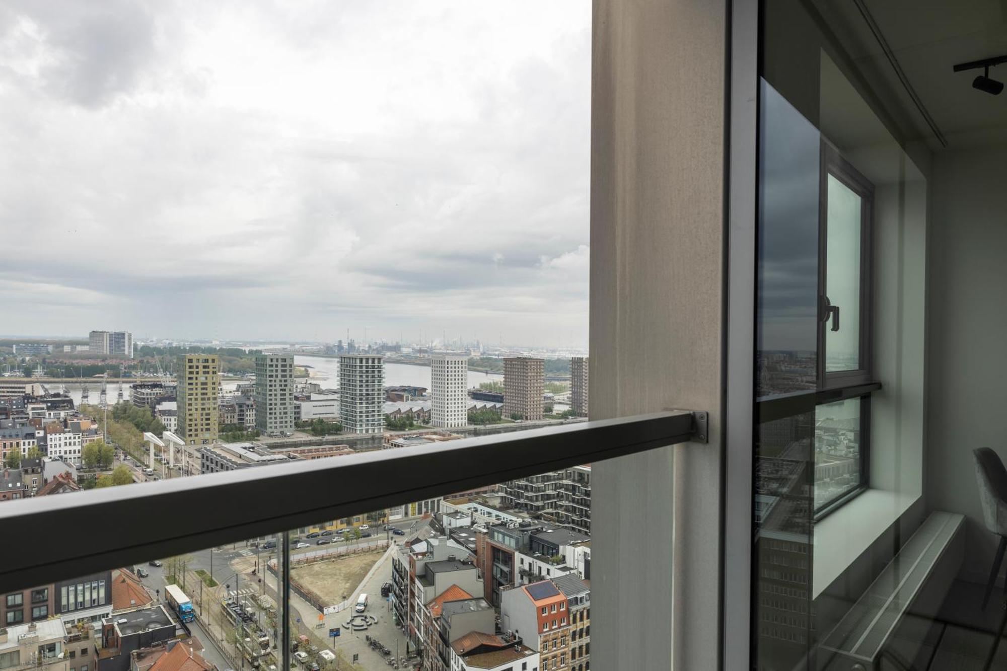 Uniek Appartement - Mooiste En Hoogste Uitzicht Op Antwerpen! - Incl Gratis Parking Εξωτερικό φωτογραφία